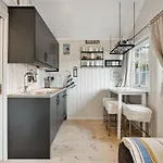 4 Bedroom Beautiful In