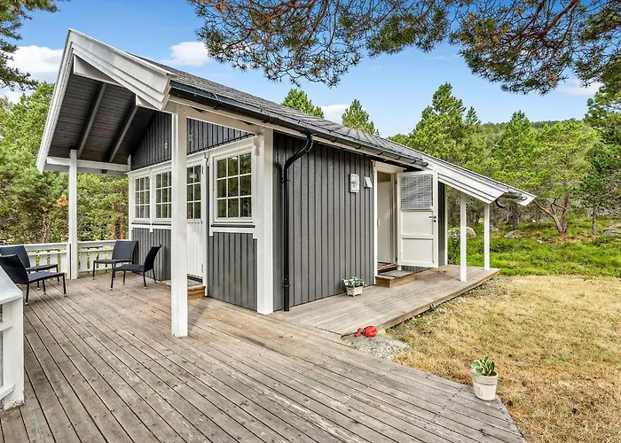 4 Bedroom Beautiful In Дом отдыха *