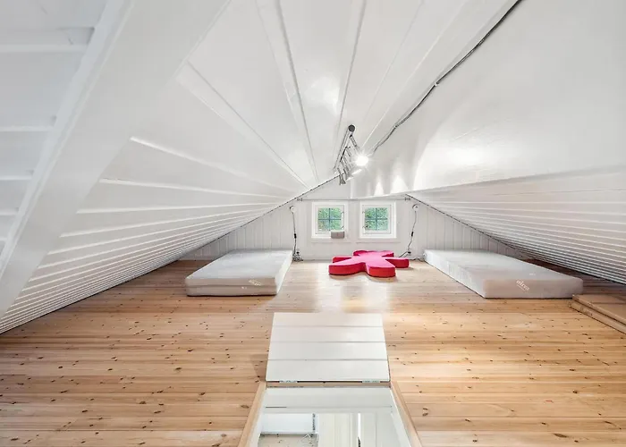 4 Bedroom Beautiful In